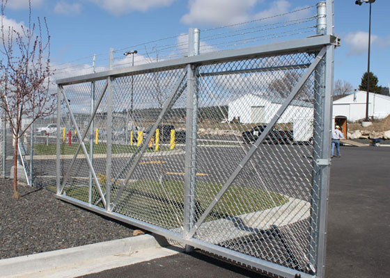 Fencing Experts Niagara Region Burgess Fence Contractor